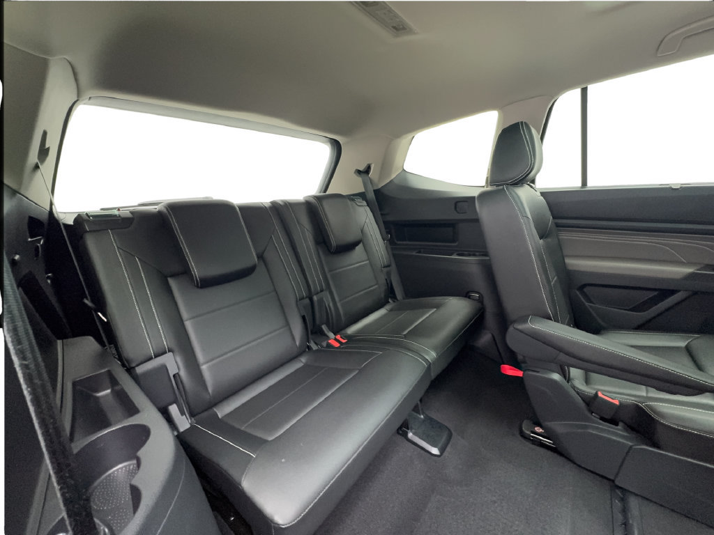 Used 2023 Volkswagen Atlas SE w/ Panoramic Sunroof Package FWD image 34
