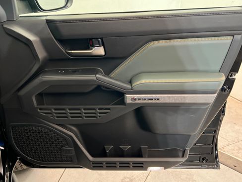 Used 2024 Toyota Tacoma 4x4 Double Cab Hybrid image 22