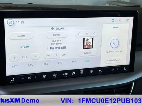 Used 2023 Ford Escape SE w/ PHEV Premium Package image 38