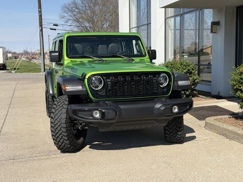 Used 2025 Jeep Wrangler Willys image 20