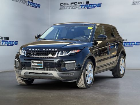 Used 2018 Land Rover Range Rover Evoque SE image 9