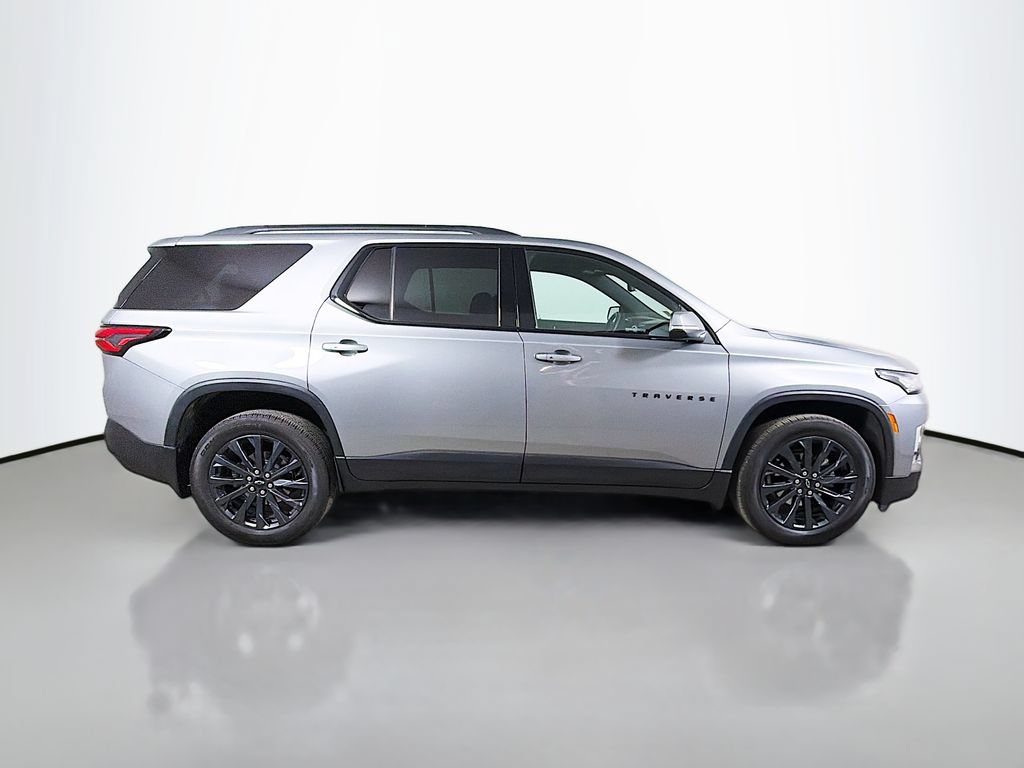 Used 2024 Chevrolet Traverse RS w/ LPO, Floor Liner Package AWD/4WD image 5