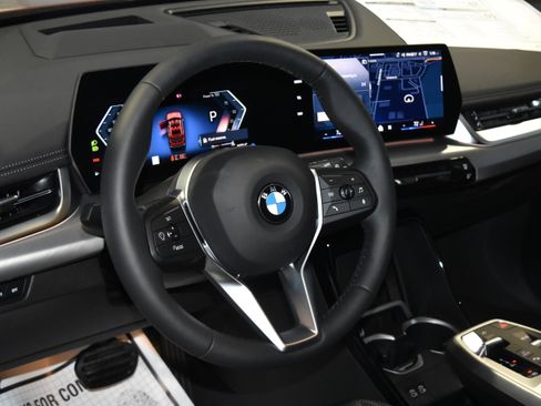 New 2026 BMW X1 xDrive28i w/ Technology Package image 2