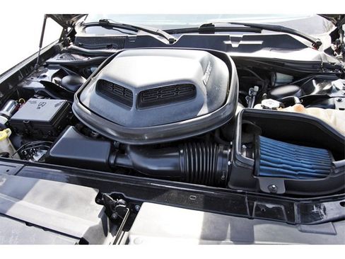 Used 2015 Dodge Challenger R/T image 29