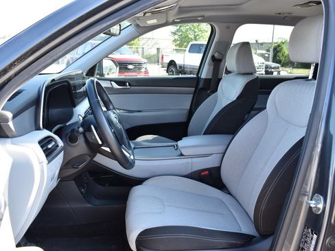 Used 2022 Hyundai Palisade SEL FWD image 6