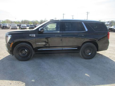 New 2026 GMC Yukon Denali image 7