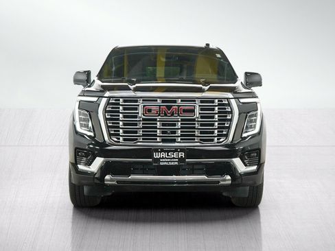 Used 2025 GMC Yukon Denali w/ Denali Reserve Package AWD/4WD image 8