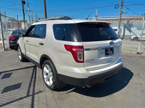 Used 2015 Ford Explorer Limited w/ Equipment Group 301A AWD/4WD image 4