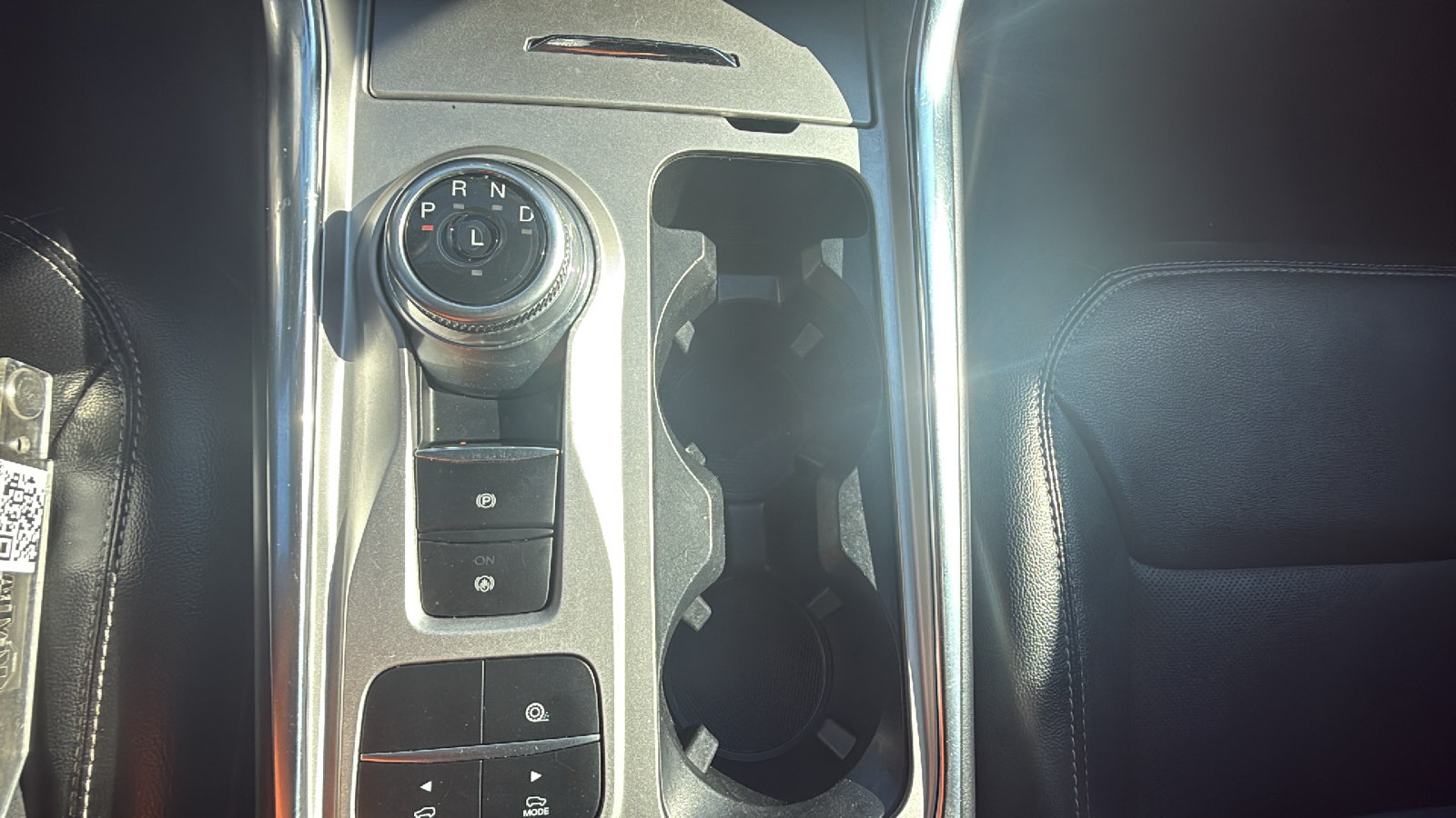 Used 2022 Ford Explorer Limited w/ Equipment Group 301A RWD image 21