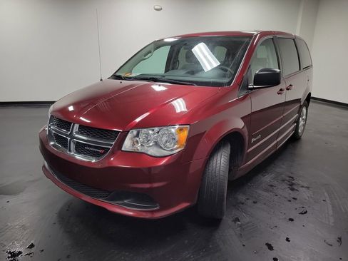 Used 2016 Dodge Grand Caravan SE w/ Quick Order Package 29E SE image 5