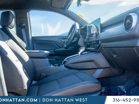 Used 2023 Chevrolet Colorado LT w/ LT Convenience Package AWD/4WD image 19