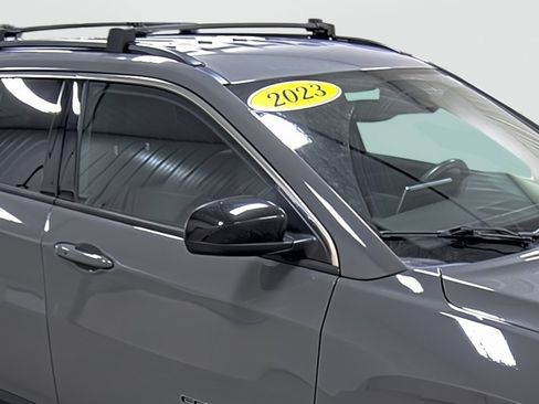 Used 2023 Jeep Compass Latitude w/ Convenience Group image 15