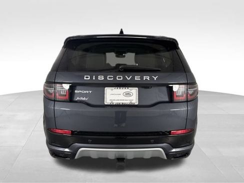 New 2025 Land Rover Discovery Sport S image 9