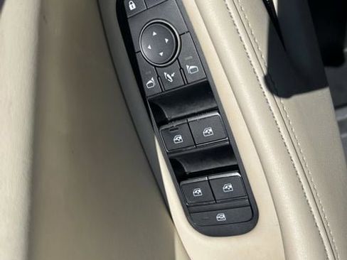 Used 2023 INFINITI QX60 Luxe w/ Cargo Package FWD image 22
