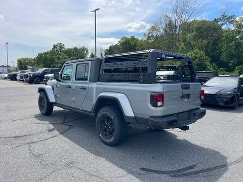 Used 2021 Jeep Gladiator Sport AWD/4WD image 3