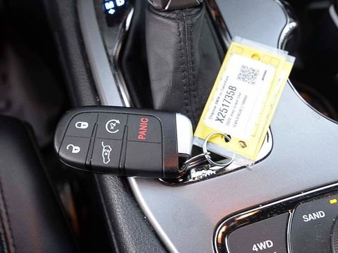 Used 2020 Jeep Grand Cherokee Limited X image 16