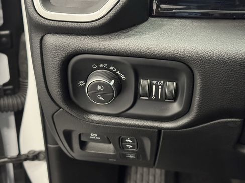 New 2026 RAM 1500 Laramie w/ Night Edition image 15