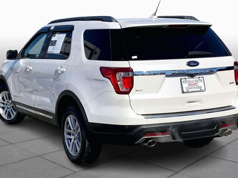 Used 2018 Ford Explorer XLT w/ Equipment Group 202A image 12