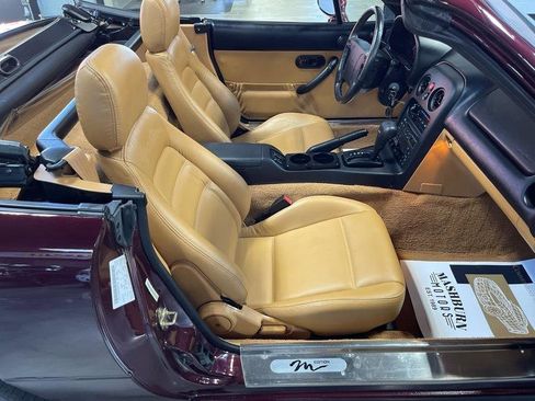 Used 1995 MAZDA MX-5 Miata M-Edition RWD image 36