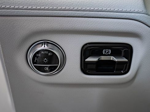 Certified 2023 Mercedes-Benz EQS 580 4MATIC Sedan image 45