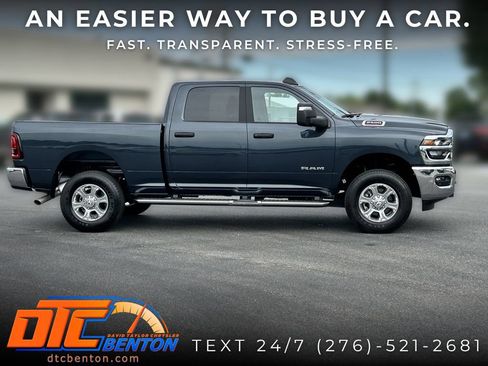 Used 2025 RAM 2500 Big Horn AWD/4WD image 4