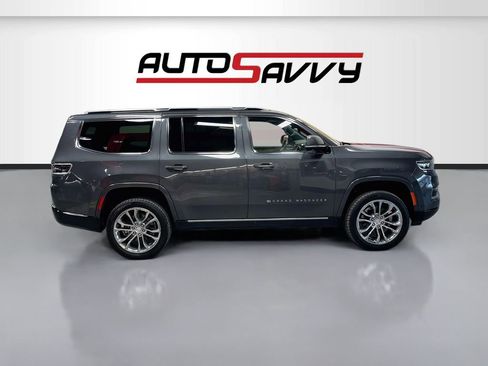 Used 2022 Jeep Grand Wagoneer Series II w/ Flexible Seating Group AWD/4WD image 8