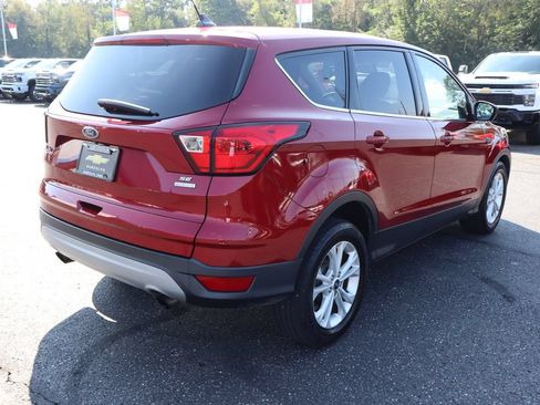 Used 2019 Ford Escape SE FWD image 32
