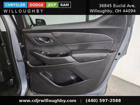Used 2019 Chevrolet Traverse LT w/ LT Premium Package AWD/4WD image 38