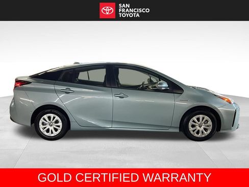 Certified 2022 Toyota Prius LE FWD image 6
