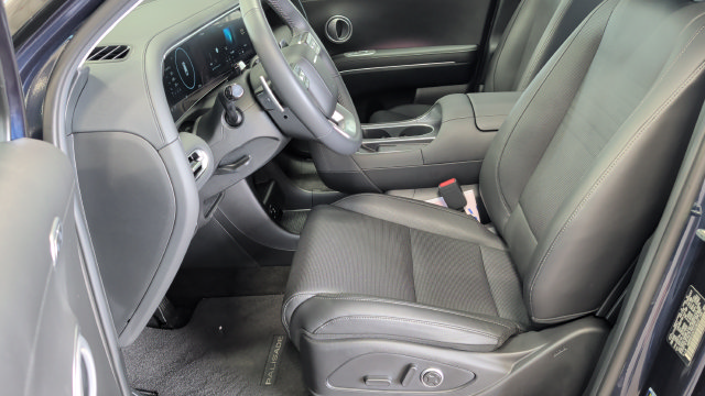 Certified 2026 Hyundai Palisade Limited AWD/4WD image 11