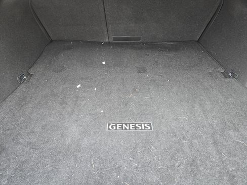 Used 2022 Genesis G70 2.0T image 34