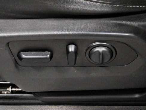 Used 2021 Chevrolet Silverado 1500 LT image 26