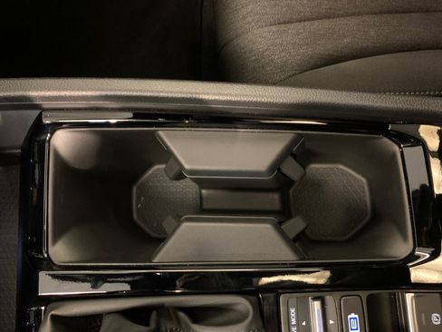 Used 2024 Honda Accord Sport image 36
