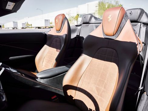 Used 2024 Ferrari Roma Spider RWD image 48