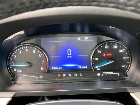 Used 2022 Ford Explorer XLT AWD/4WD image 24