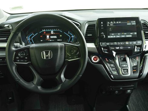 Used 2023 Honda Odyssey Touring image 20