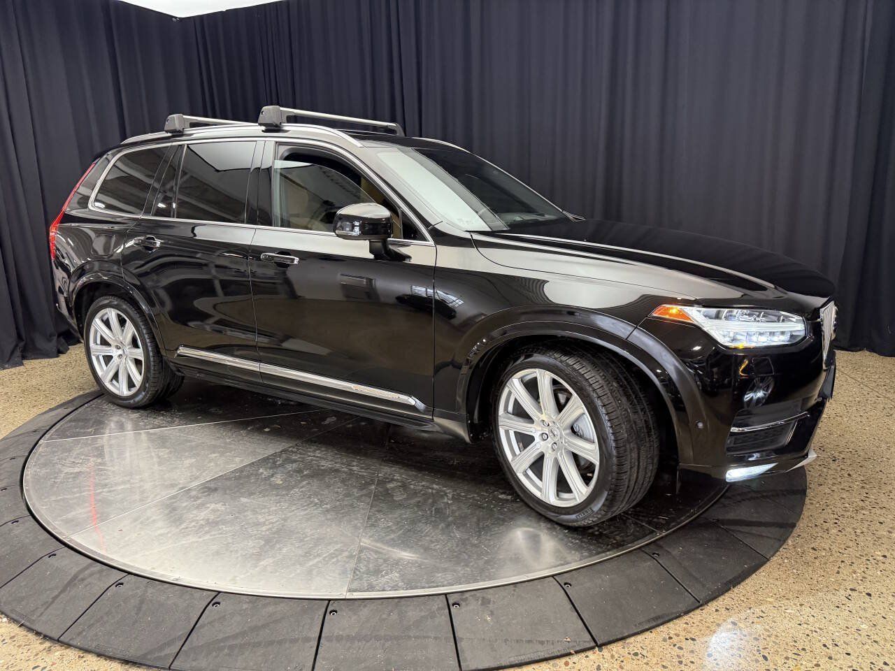 Used 2016 Volvo XC90 T6 AWD/4WD image 12