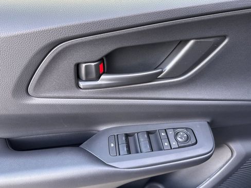 New 2026 Toyota Prius SE image 10