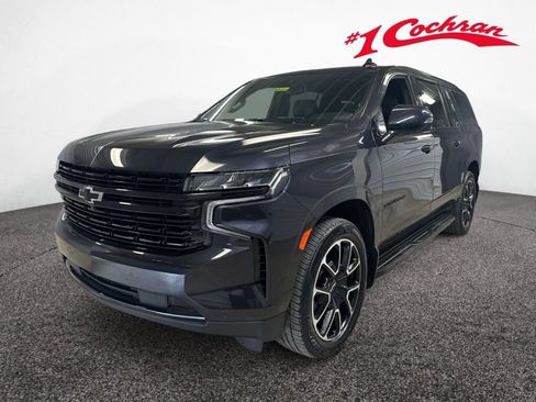 Used 2024 Chevrolet Suburban RST w/ Luxury Package AWD/4WD image 40