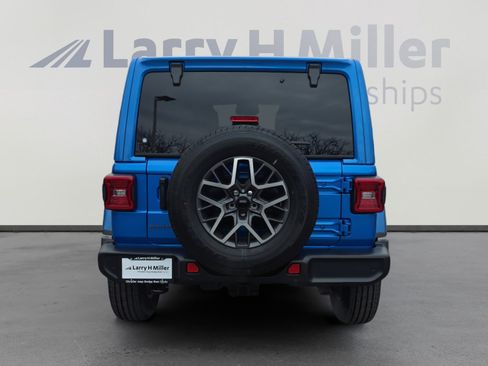 New 2026 Jeep Wrangler Sahara image 4