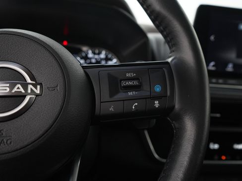 Used 2023 Nissan Rogue SV w/ SV Premium B Package AWD/4WD image 28