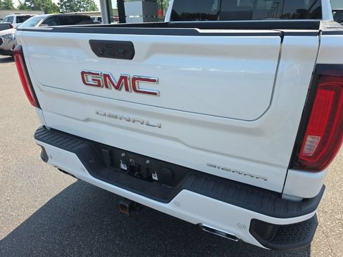 Used 2023 GMC Sierra 1500 Denali w/ Denali Reserve Package AWD/4WD image 7