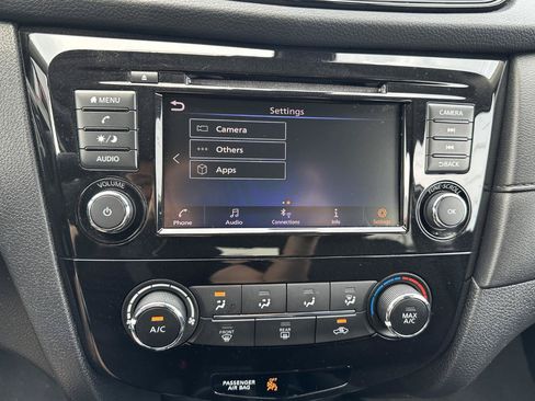 Used 2019 Nissan Rogue S w/ Special Edition Package AWD/4WD image 67