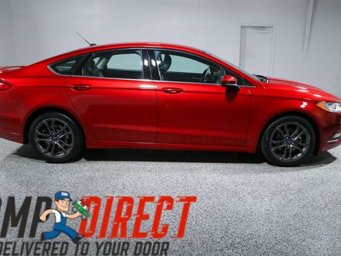 Used 2018 Ford Fusion SE w/ Equipment Group 201A FWD image 6