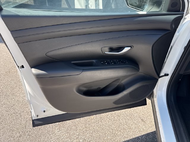 Certified 2025 Hyundai Santa Cruz SE AWD/4WD image 10