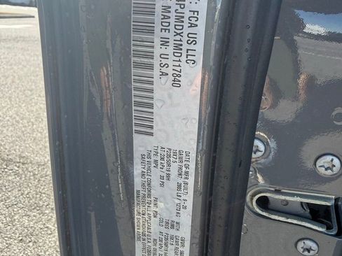 Used 2021 Jeep Cherokee Limited w/ Elite Package image 27