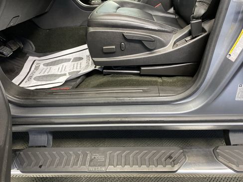 Used 2018 GMC Canyon SLT w/ Driver Alert Package image 13