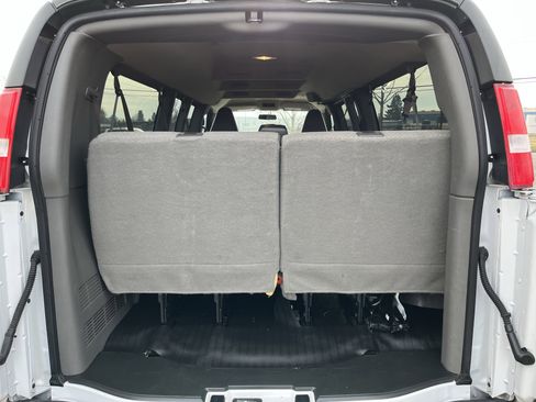 Used 2023 Chevrolet Express 3500 LS image 5