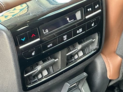 Used 2023 Acura MDX SH-AWD w/ Advance Package image 26