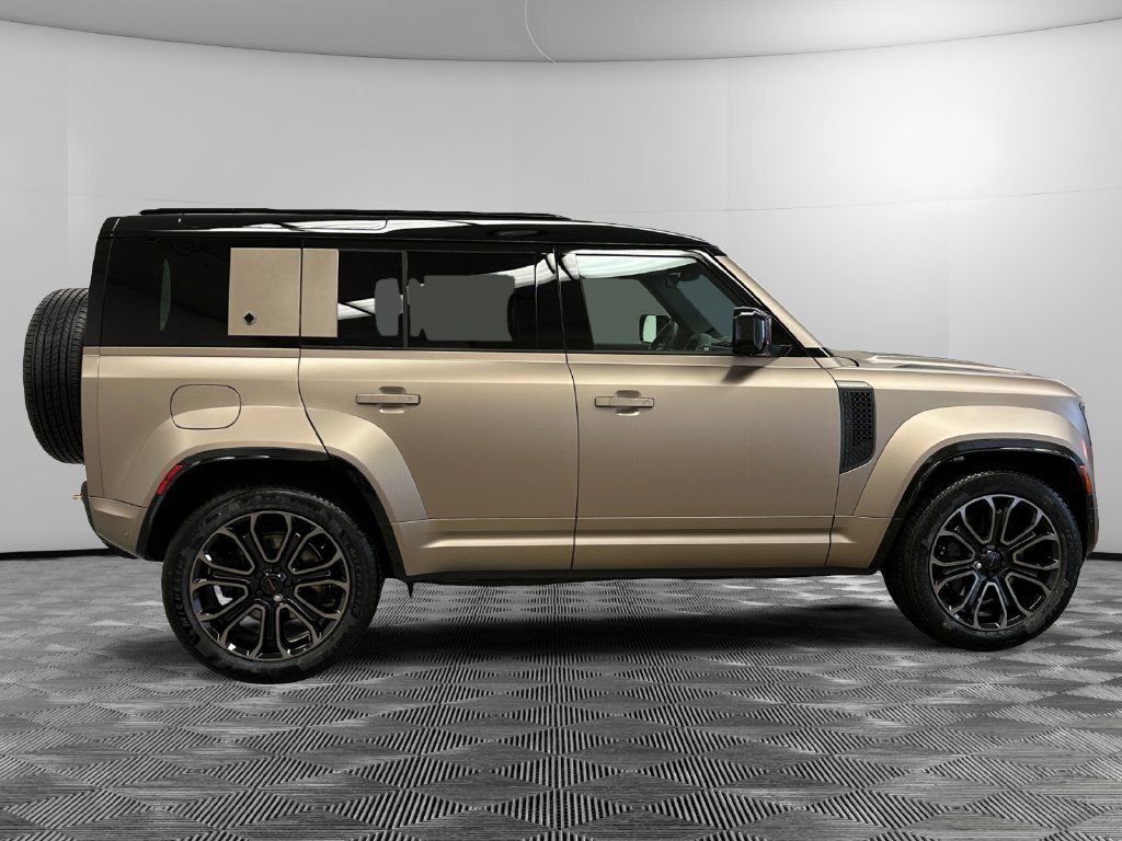 New 2026 Land Rover Defender 110 OCTA AWD/4WD image 6